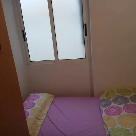 Burjassot Mestalla Apartment *